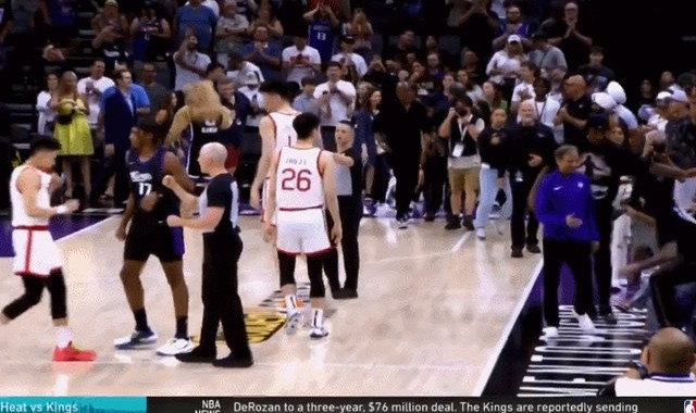 PG电子游戏-【现场】时隔五年再战NBA夏联 男篮两战惨负82分